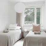 Lägenhet And Spacious For 7